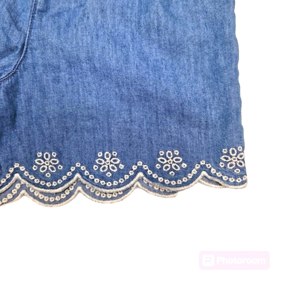 OshKosh B'gosh Girls Blue Jean Shorts Size 4T - Picture 2 of 3
